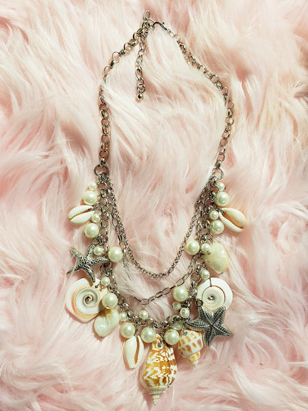 LESLIE - Cupid Sweetheart Necklace