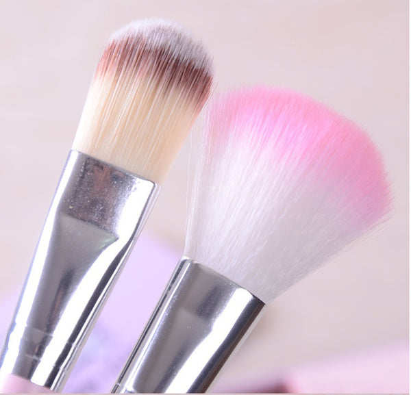 HELLO KITTY 7 pc Makeup Brush Kit w/ Tin Case